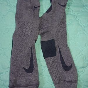 2 pair Nike Elite Cushioned socks